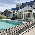 Maisons De Familles Vacation With Pool And Mont-saint-michel Vila