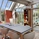 Vila Maisons De Familles Vacation With Pool And Mont-saint-michel *