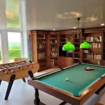 Maisons De Familles Vacation With Pool And Mont-saint-michel Vila *