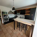 Vila Maisons De Familles Vacation With Pool And Mont-saint-michel Vains