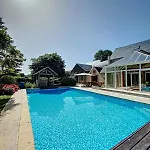 Maisons De Familles Vacation With Pool And Mont-saint-michel * Vains