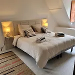Vila Maisons De Familles Vacation With Pool And Mont-saint-michel