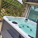 Vila Maisons De Familles Vacation With Pool And Mont-saint-michel