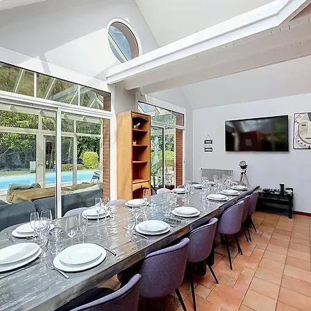 Vila Maisons De Familles Vacation With Pool And Mont-saint-michel *