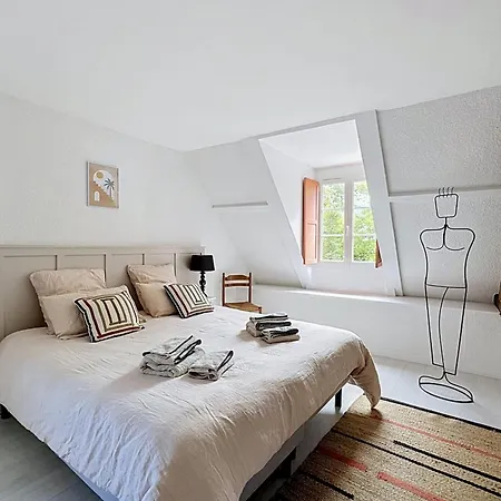 Maisons De Familles Vacation With Pool And Mont-saint-michel Vila *